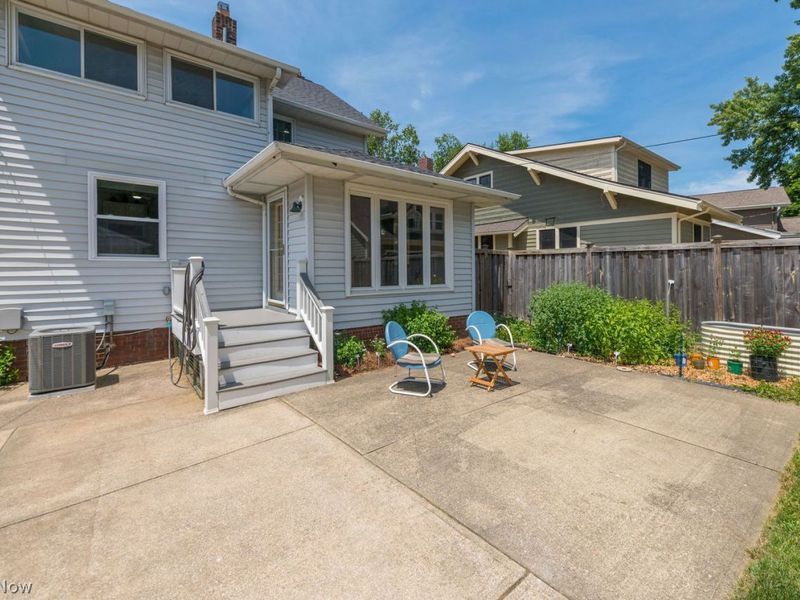 2167 Niagara Drive , Lakewood, OH 44107 Photo 47