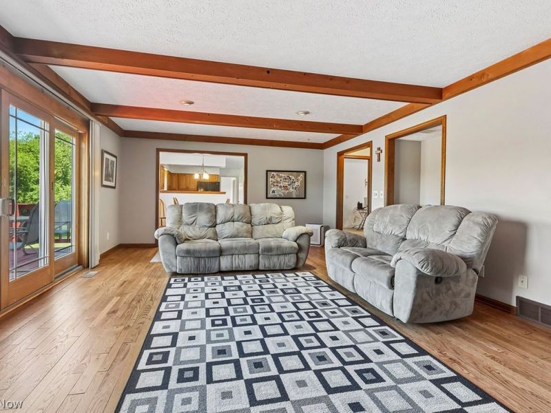 13586 Fox Hills Drive , Novelty, OH 44072 Photo 12