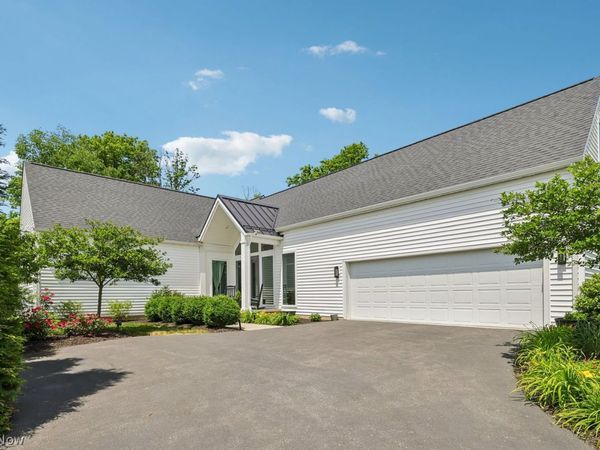 339 Rainbows End , Aurora, OH 44202