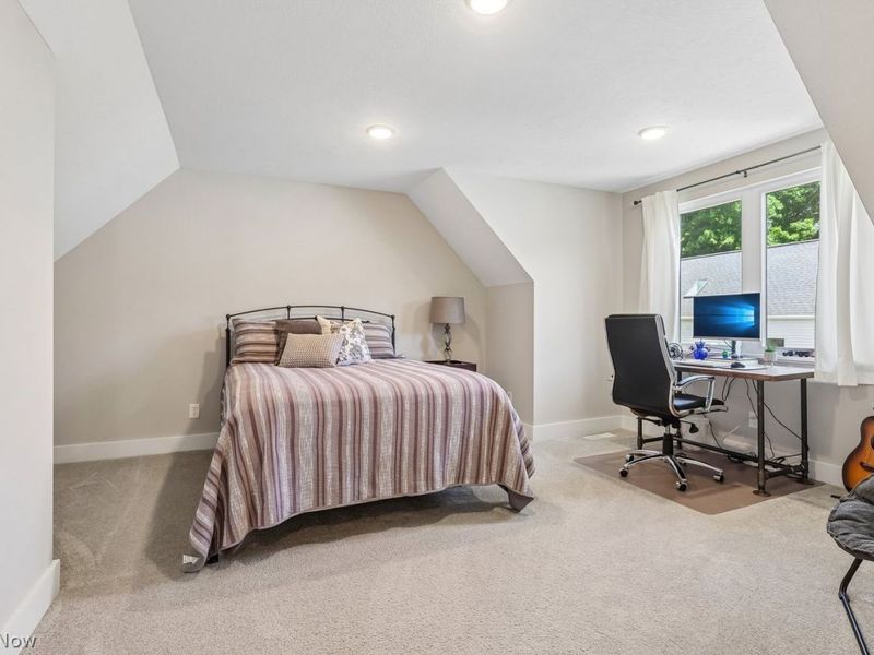 339 Rainbows End , Aurora, OH 44202 Photo 19