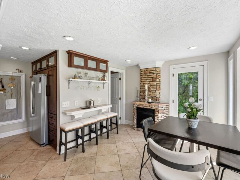 7399 Pettibone Road, Chagrin Falls, OH 44023 Photo 13