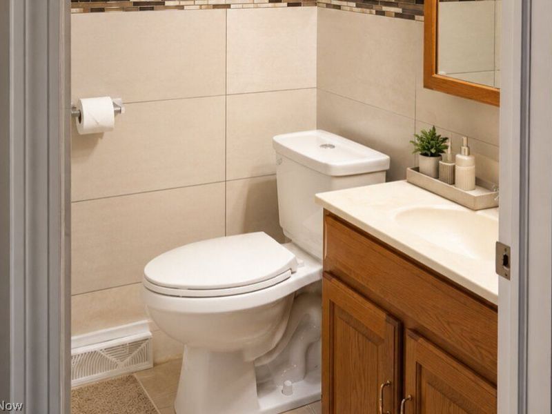 2876 Pease Drive , Unit 208, Rocky River, OH 44116 Photo 13