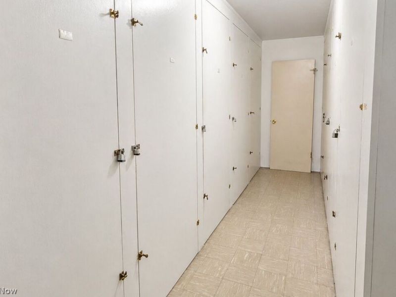 2876 Pease Drive , Unit 208, Rocky River, OH 44116 Photo 16