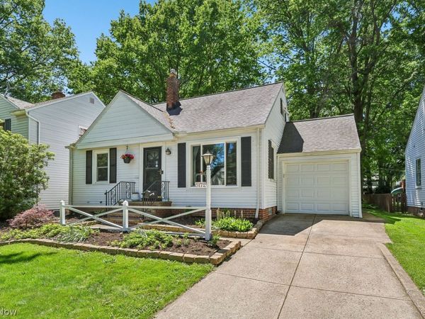 5172 Lynd Avenue , Lyndhurst, OH 44124