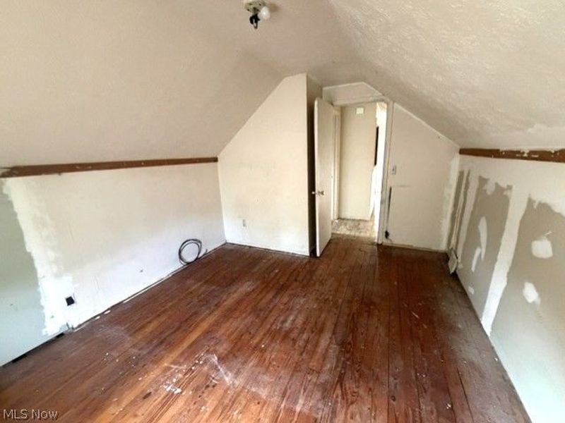 4982 Marigold Rd , Mentor, OH 44060 Photo 7