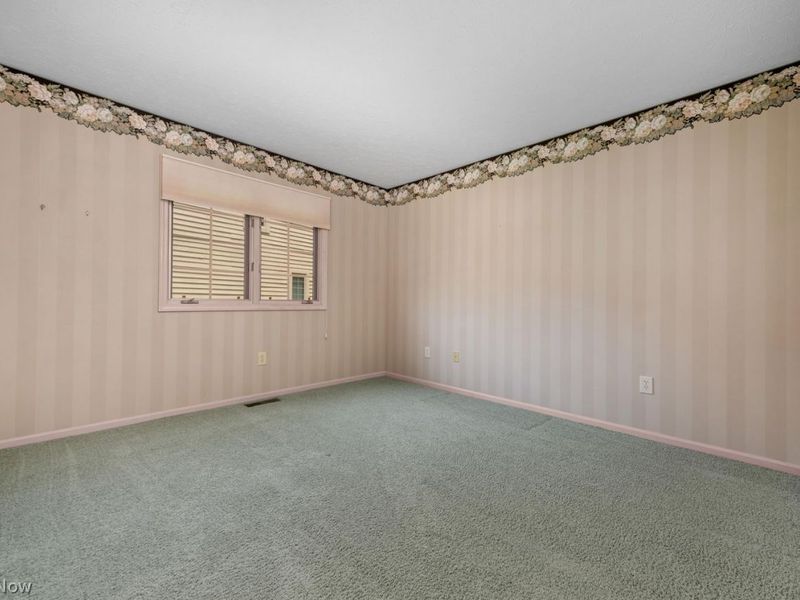 2039 Waters Edge Drive , Westlake, OH 44145 Photo 24