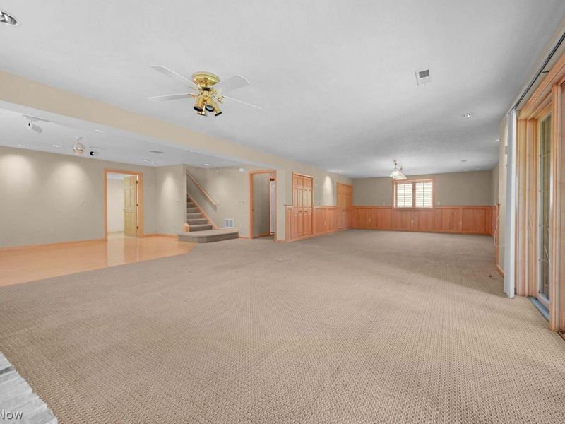 2039 Waters Edge Drive , Westlake, OH 44145 Photo 32