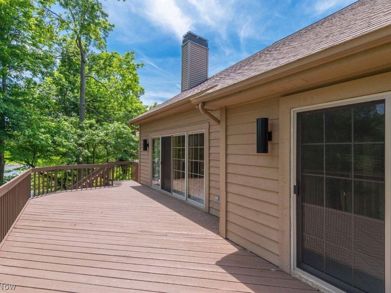 2039 Waters Edge Drive , Westlake, OH 44145 Photo 42