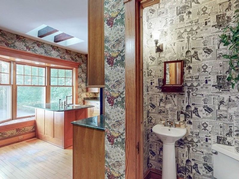 2955 Scarborough Road , Cleveland Heights, OH 44118 Photo 12