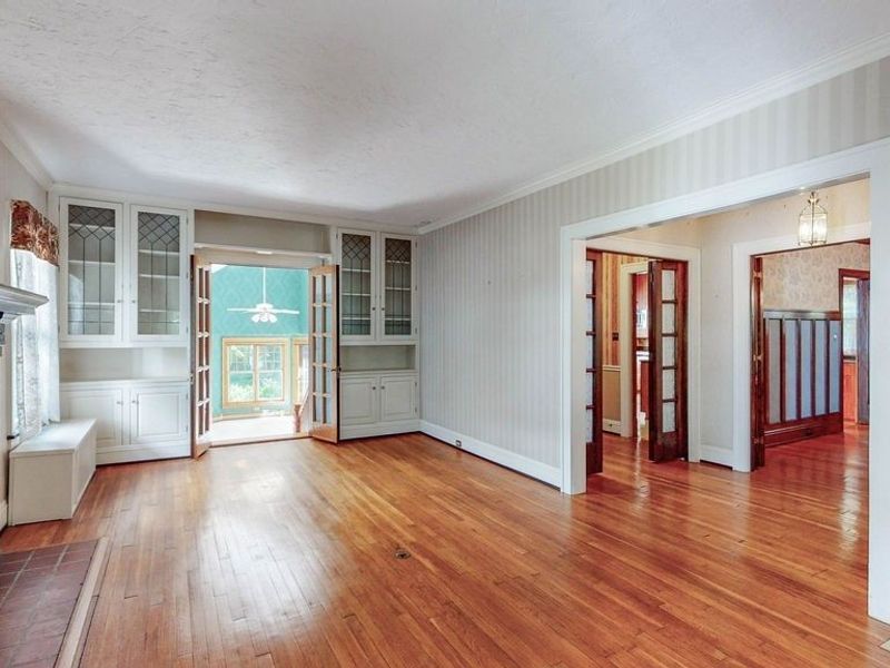 2955 Scarborough Road , Cleveland Heights, OH 44118 Photo 5