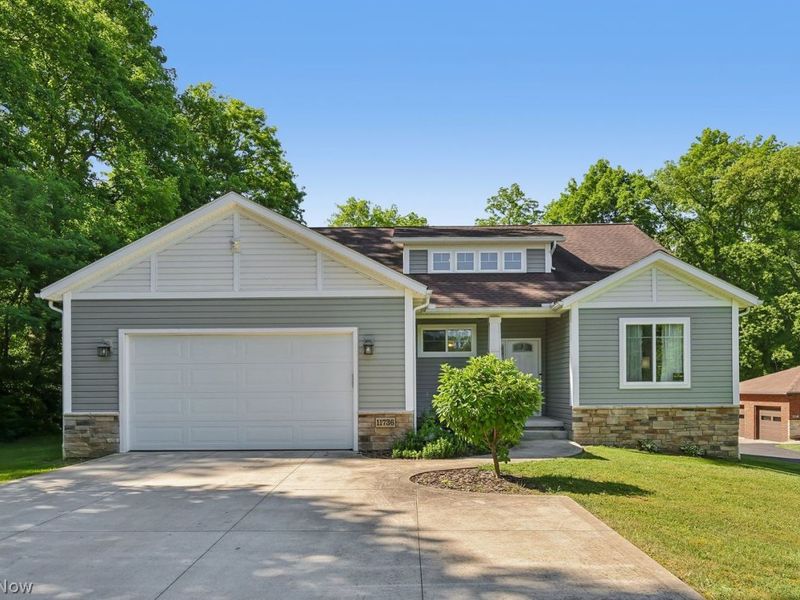 11736 Valley View Road , Sagamore Hills, OH 44067 Photo 1