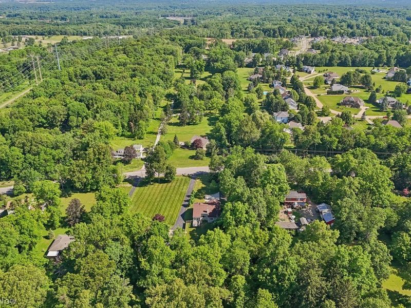 11736 Valley View Road , Sagamore Hills, OH 44067 Photo 9