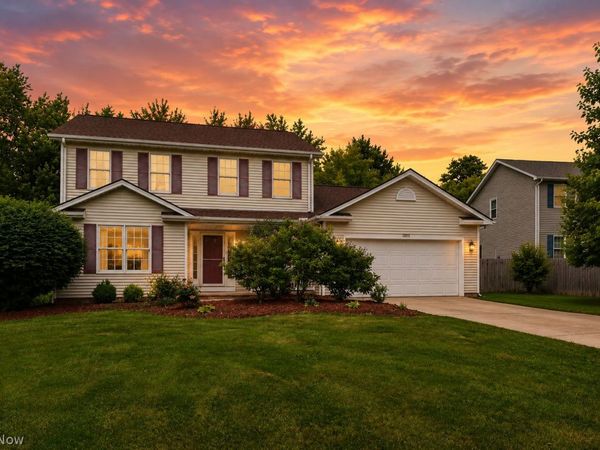 12171 Waywood Drive , Twinsburg, OH 44087