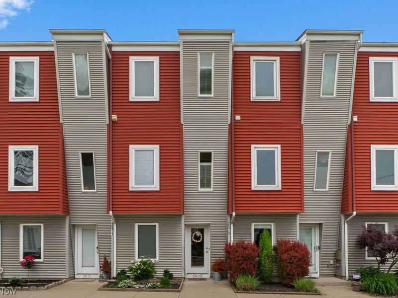2575 W 9th Street , Cleveland, OH 44113 Photo 1