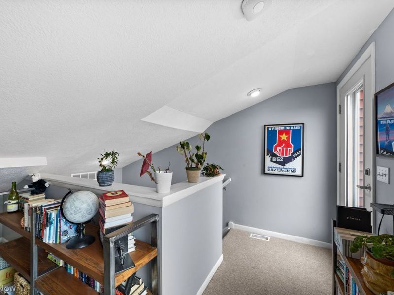 2575 W 9th Street , Cleveland, OH 44113 Photo 29
