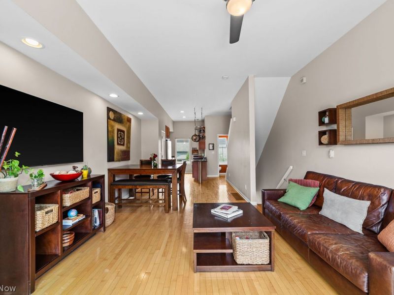 2575 W 9th Street , Cleveland, OH 44113 Photo 8