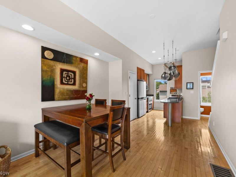 2575 W 9th Street , Cleveland, OH 44113 Photo 9