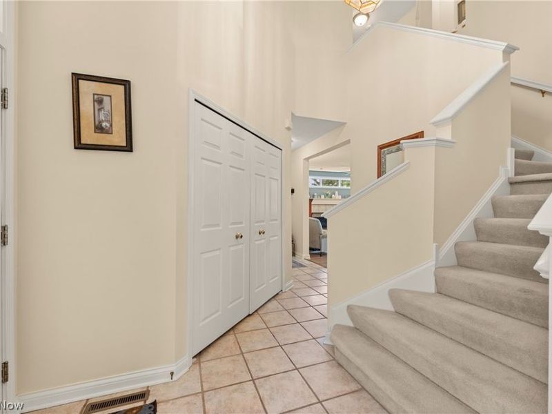 1312 Fieldstone Court , Broadview Heights, OH 44147 Photo 4