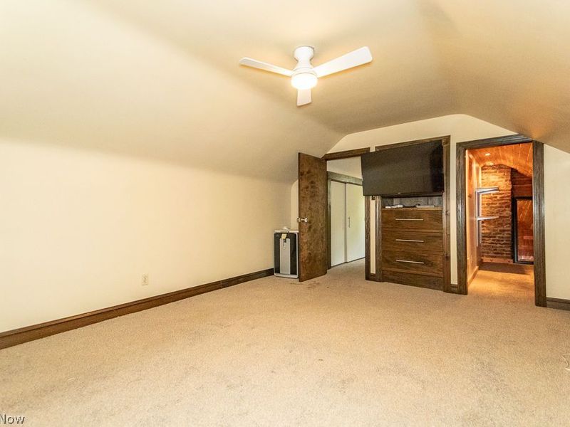17721 Dillewood Road, Cleveland, OH 44119 Photo 22