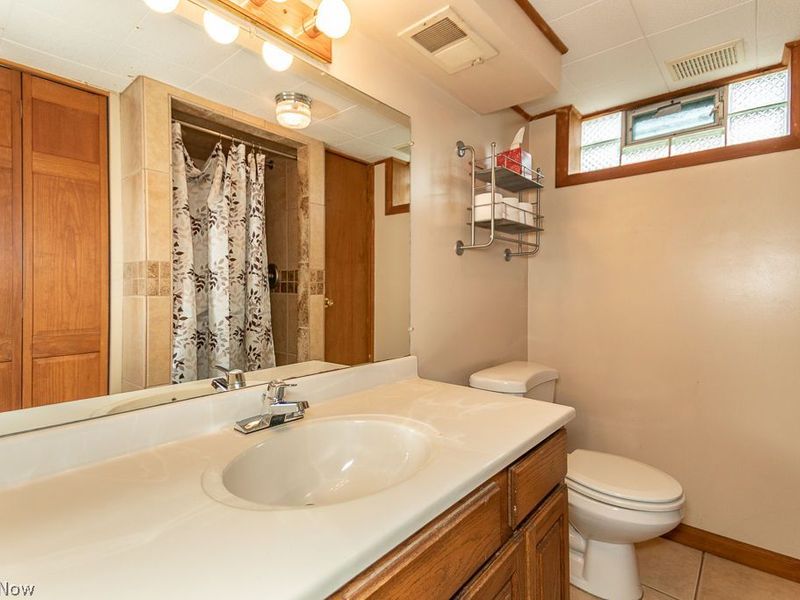 17721 Dillewood Road, Cleveland, OH 44119 Photo 26