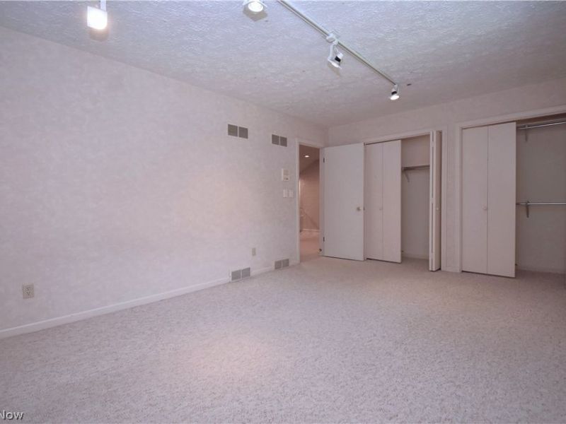 5593 Engleton Lane, Girard, OH 44420 Photo 33