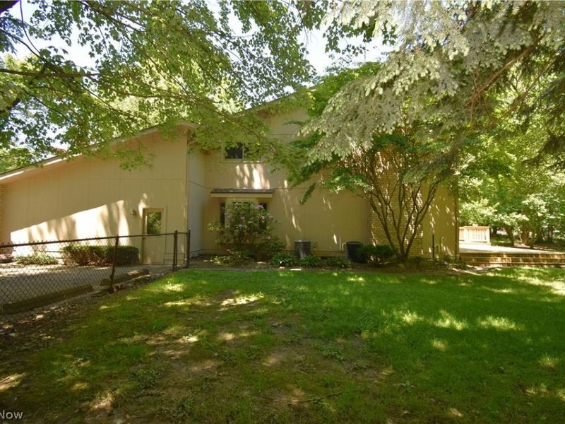 5593 Engleton Lane, Girard, OH 44420 Photo 48