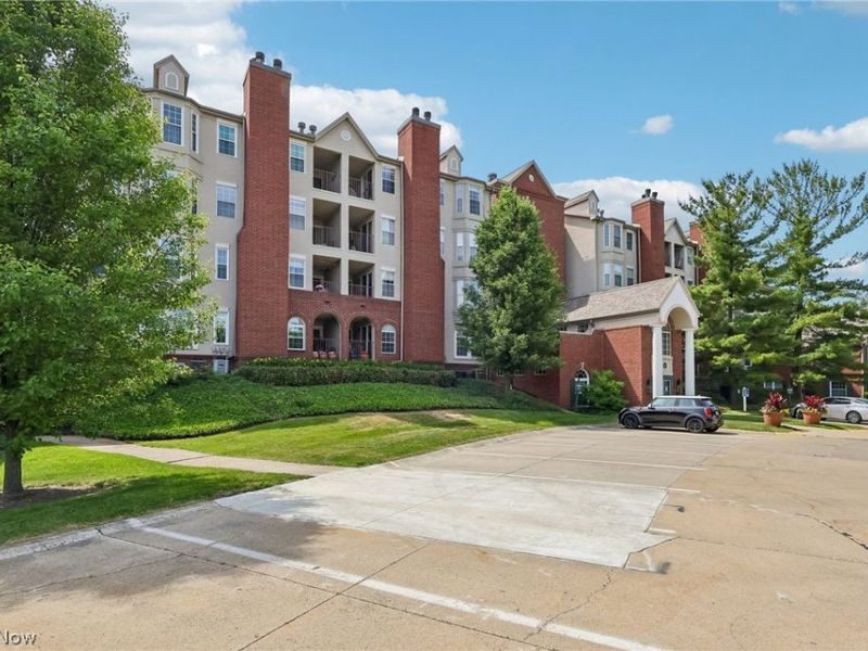 240 Fox Hollow Drive , Unit 312, Mayfield Heights, OH 44124 Photo 1