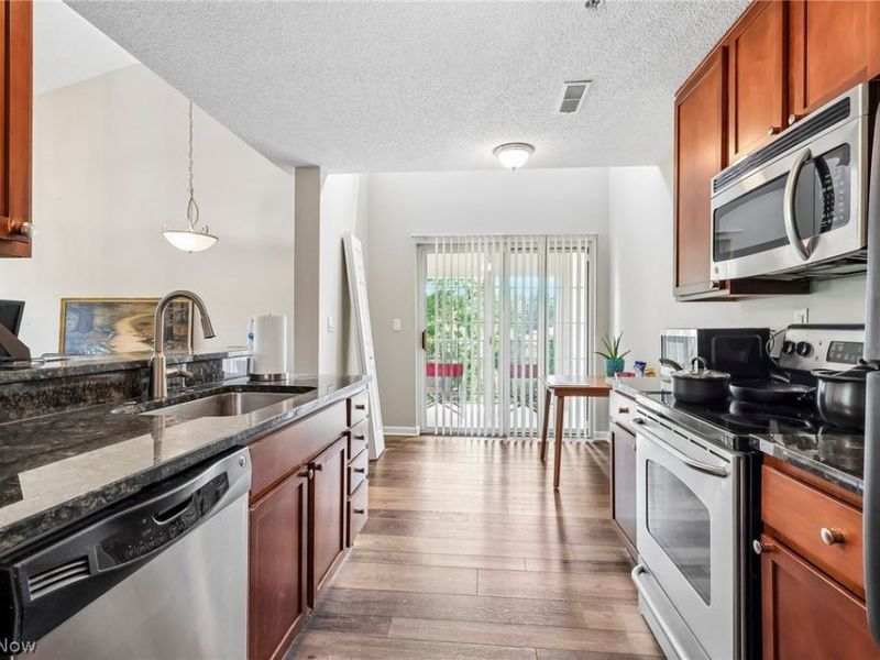 240 Fox Hollow Drive , Unit 312, Mayfield Heights, OH 44124 Photo 8