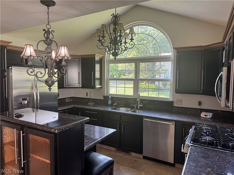 5817 Herons Boulevard, Unit A, Youngstown, OH 44515 Photo 3