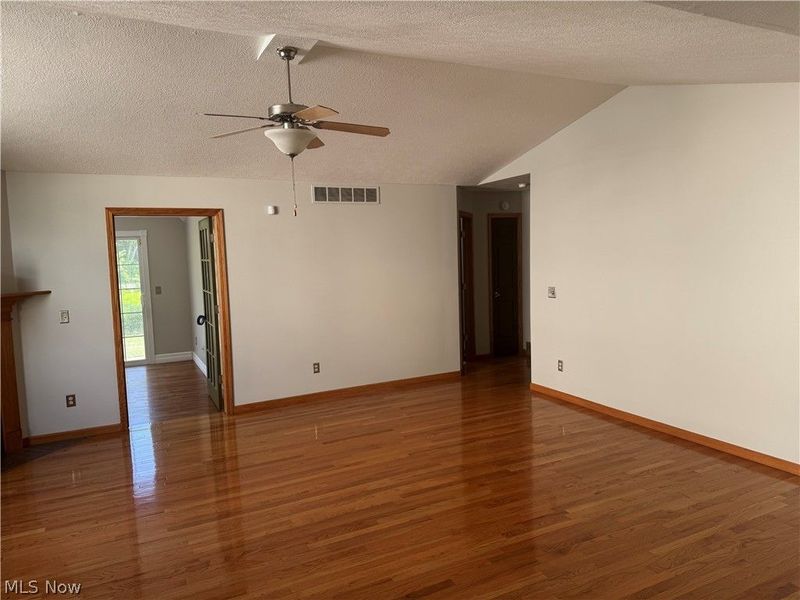 5817 Herons Boulevard, Unit A, Youngstown, OH 44515 Photo 6