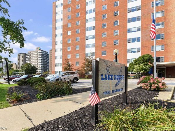 11850 Edgewater Drive , Unit 820, Lakewood, OH 44107