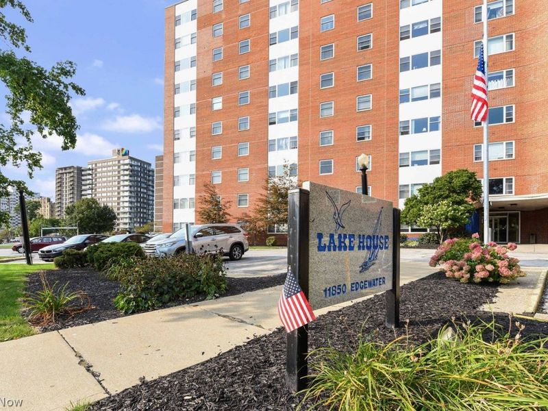 11850 Edgewater Drive , Unit 820, Lakewood, OH 44107 Photo 1