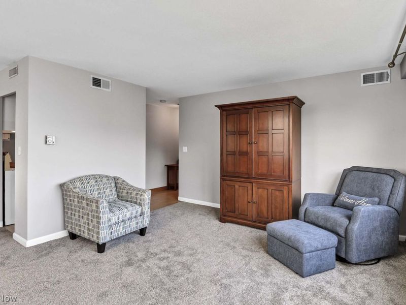 11850 Edgewater Drive , Unit 820, Lakewood, OH 44107 Photo 10