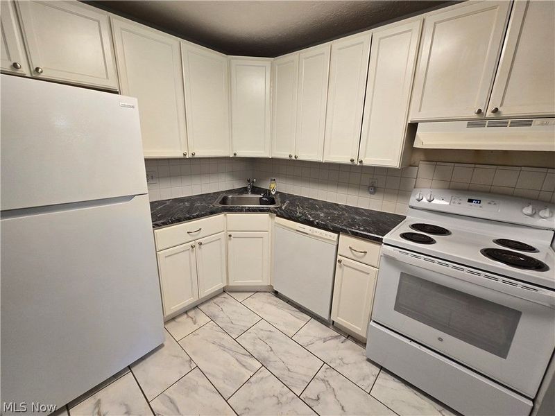 27401 Westown Boulevard , Unit 1502, Westlake, OH 44145 Photo 7