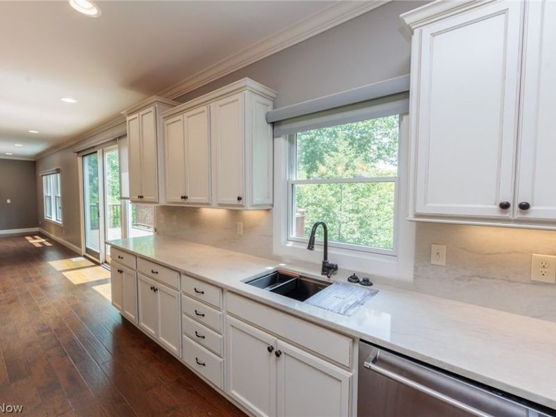 2 Creek Ridge , Rocky River, OH 44116 Photo 15