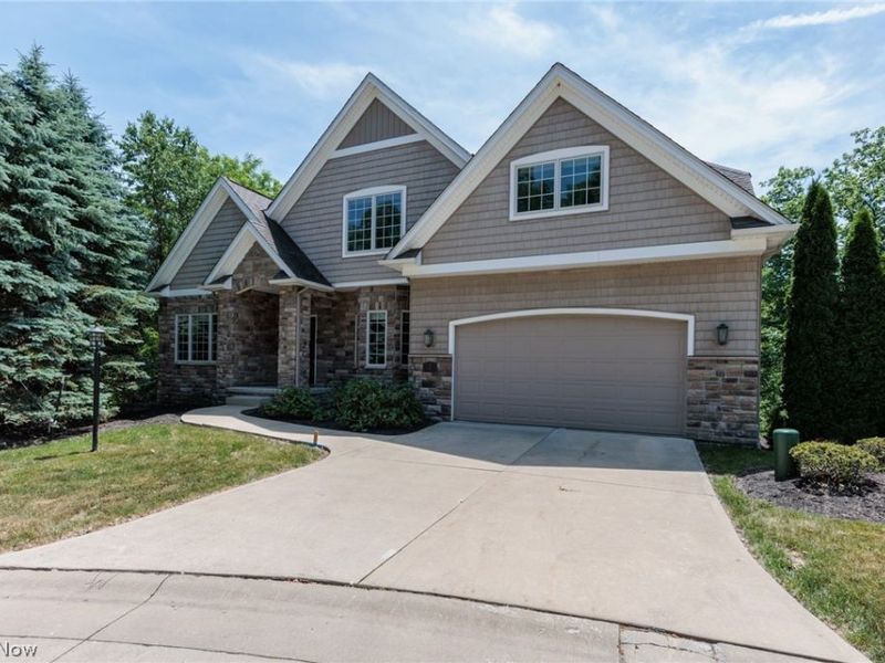 2 Creek Ridge , Rocky River, OH 44116 Photo 2