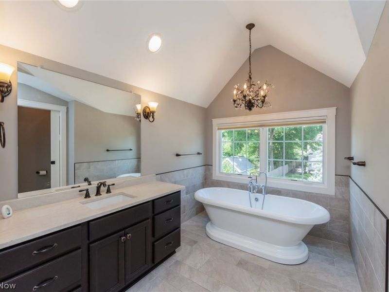 2 Creek Ridge , Rocky River, OH 44116 Photo 34