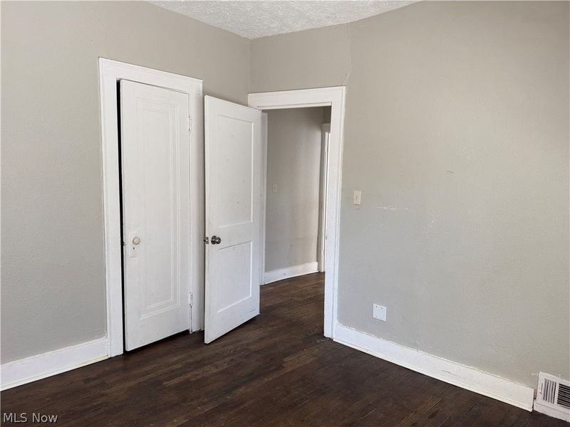 16005-16007 Nelamere Road , East Cleveland, OH 44112 Photo 10