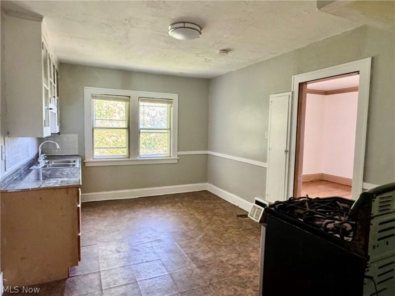 15709 Halliday Avenue , Cleveland, OH 44110 Photo 22
