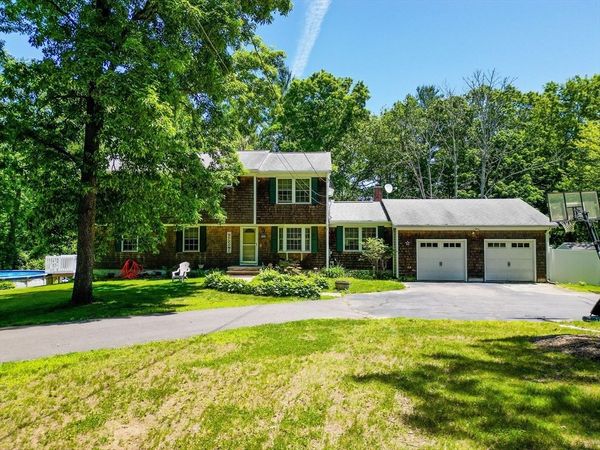 121 Plain St, Rehoboth, MA 02769