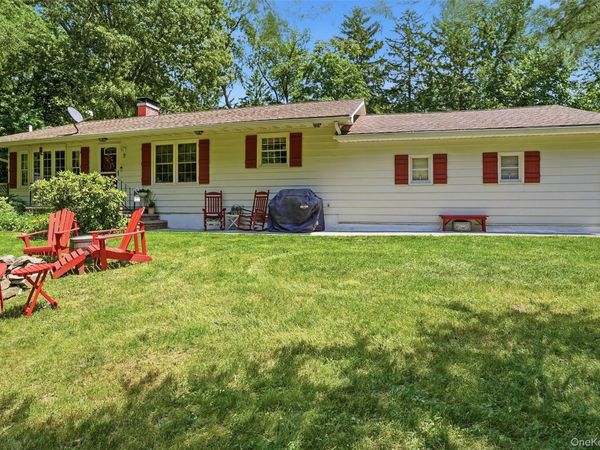 9 Rocky Road , Red Hook, NY 12571