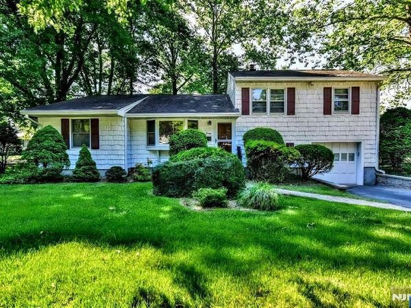 420 Park Avenue, MIDLAND PARK, NJ 07432