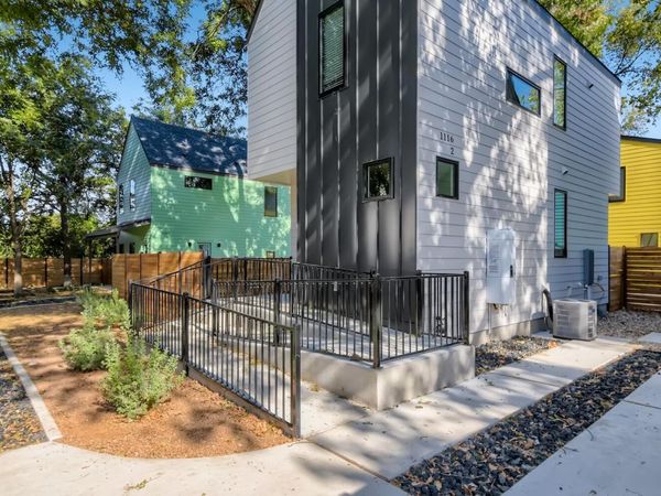 1116 Walton LN , Unit 2, Austin, TX 78721