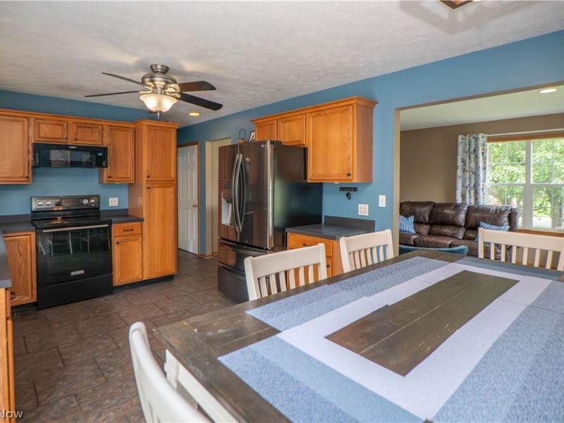 11032 Titus Avenue NW, Uniontown, OH 44685 Photo 13