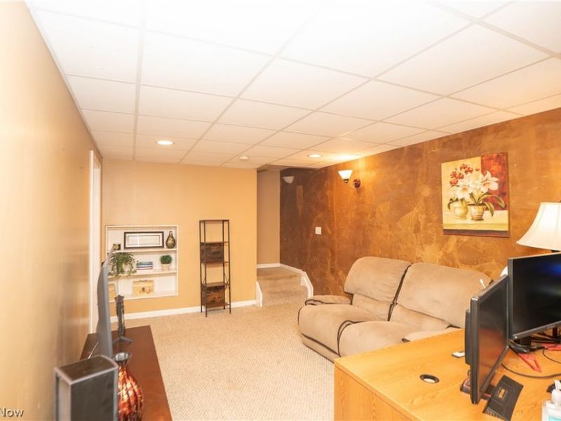 11032 Titus Avenue NW, Uniontown, OH 44685 Photo 28