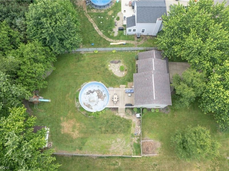 11032 Titus Avenue NW, Uniontown, OH 44685 Photo 4