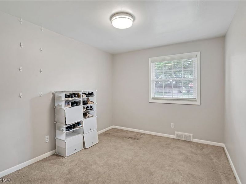 4257 Selkirk Avenue, Austintown, OH 44511 Photo 12