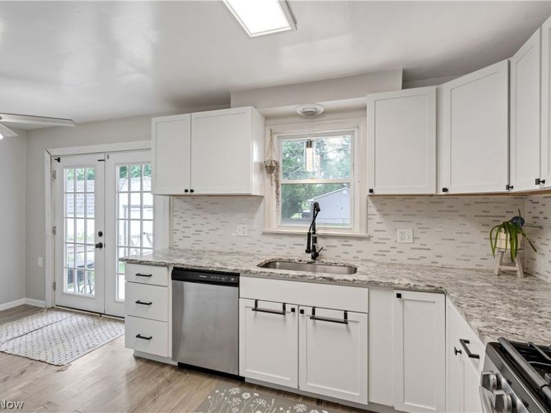 4257 Selkirk Avenue, Austintown, OH 44511 Photo 4