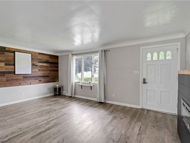 4257 Selkirk Avenue, Austintown, OH 44511 Photo 8