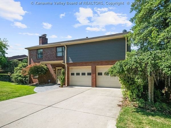 844 Lower Chester Road, Charleston, WV 25302